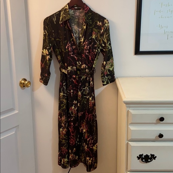Zara Dresses & Skirts - LAST CHANCE! Zara Flora Midi Shirt Dress